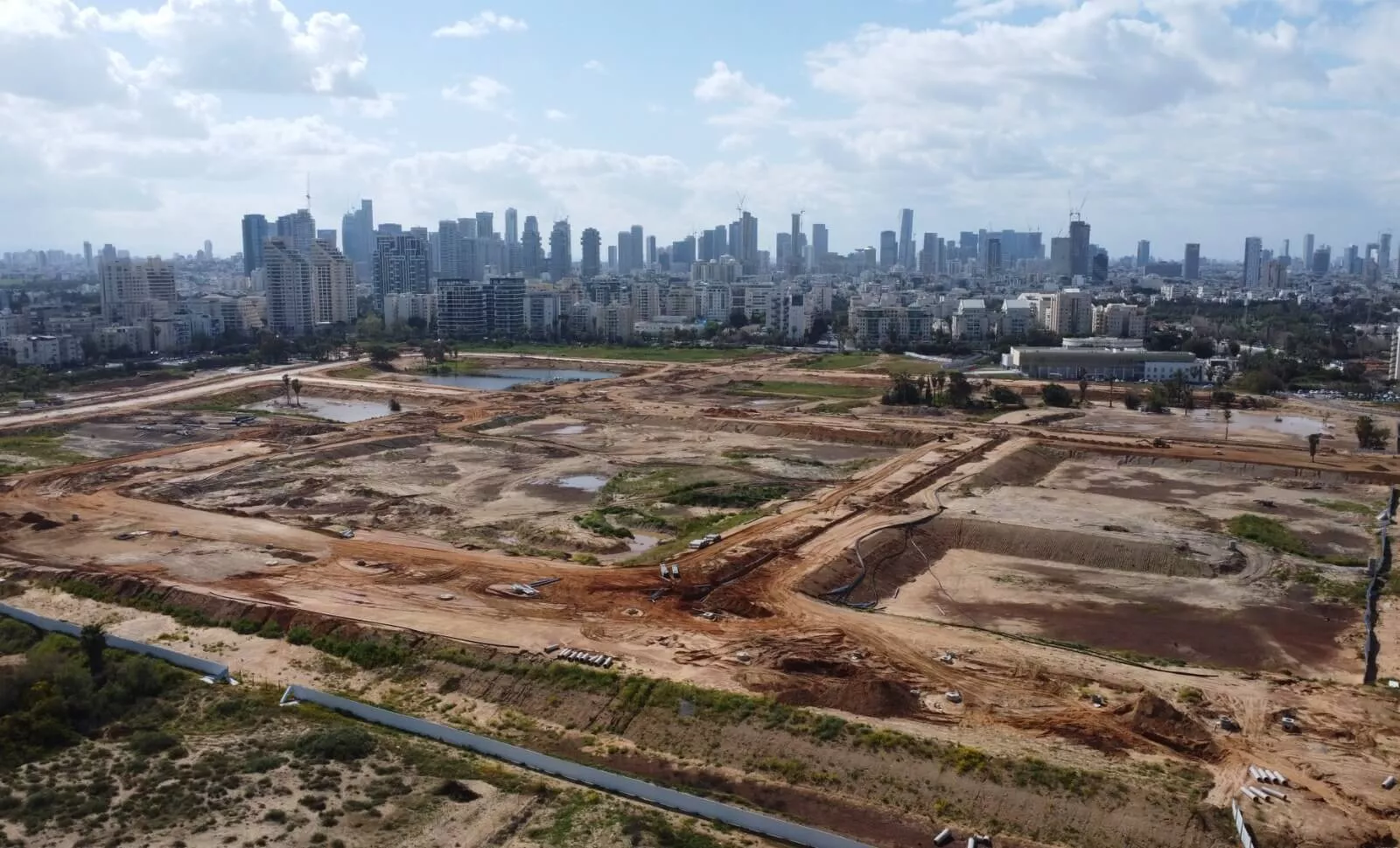 מתחם אשכול ברובע שדה דב. מרץ 2024