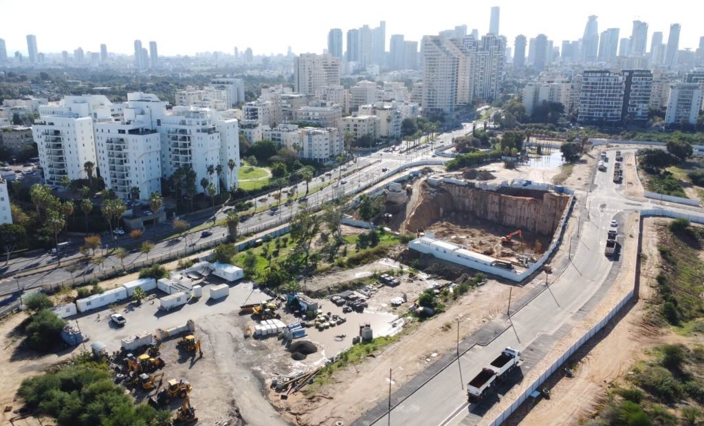 עבודות חפירה ודיפון במגרש 101 - פרוייקט Ashira מתחם אשכול שדה דב