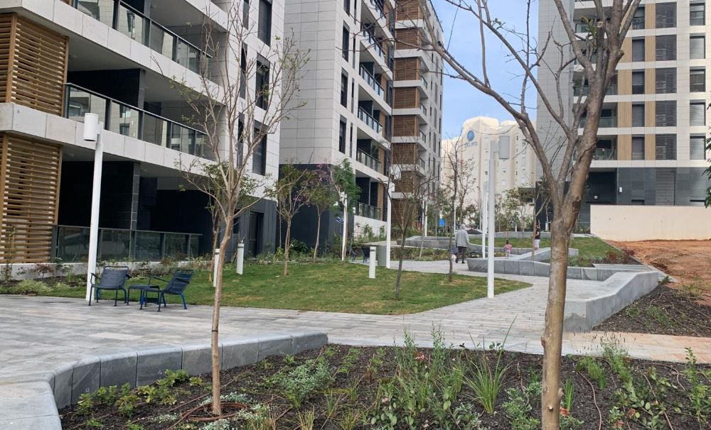 חצר בזיקת הנאה צילום: טניה גולדרייך